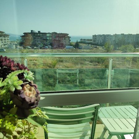 Прекрасен Апартамент С Изглед Към Морето Сарафово 1 Burgas Exterior foto